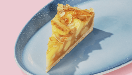 Apfelkuchen mit Heissgetränk